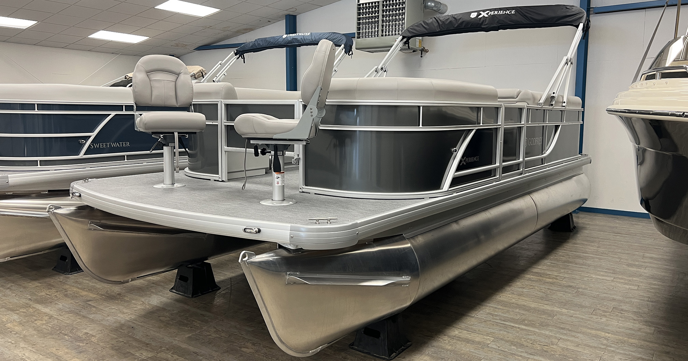 2026 Godfrey EX2086BFX - Charcoal