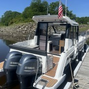 2021 Jeanneau NC 895 Weekender