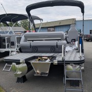 2025 Bennington 22MLSE Pontoon Boat - Luminous Blue/Black