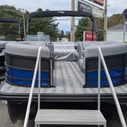 2025 Bennington 22MLSE Pontoon Boat - Luminous Blue/Black