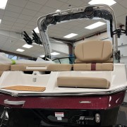 2024 Mastercraft XT20 - Midnite Black/Sangria Flake